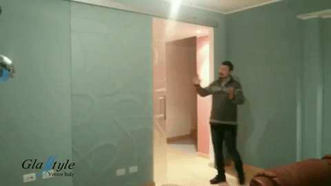 Porte in vetro , porte vetro , porte tuttovetro , porte scorrevoli in vetro , porte vetro scorrevoli, paraschizzi cucina, paraschizzi in vetro ,porte in vetro colorate , porte vetro colorate